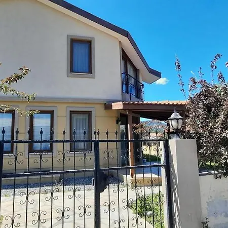 Apartment Kardelen *